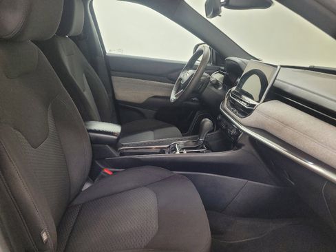 Used 2023 Jeep Compass Sport AWD/4WD image 21