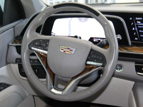 Used 2023 Cadillac Escalade ESV Sport Platinum AWD/4WD image 17