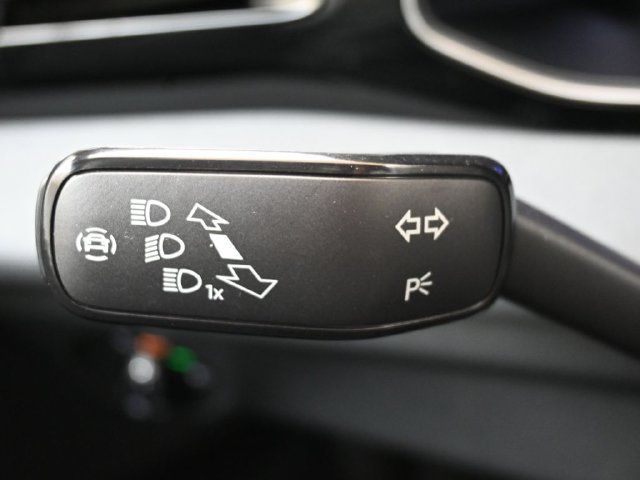 Used 2026 Volkswagen Jetta SE FWD image 27