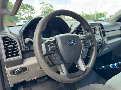 Used 2020 Ford F550 2WD Regular Cab Super Duty image 11