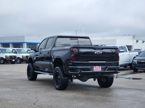 Used 2021 Chevrolet Silverado 1500 RST w/ Convenience Package II AWD/4WD image 5