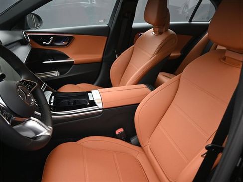 New 2026 Mercedes-Benz C 300 Sedan image 33