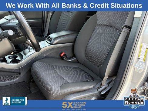 Used 2020 Dodge Journey SE w/ SE Popular Equipment Group FWD image 23