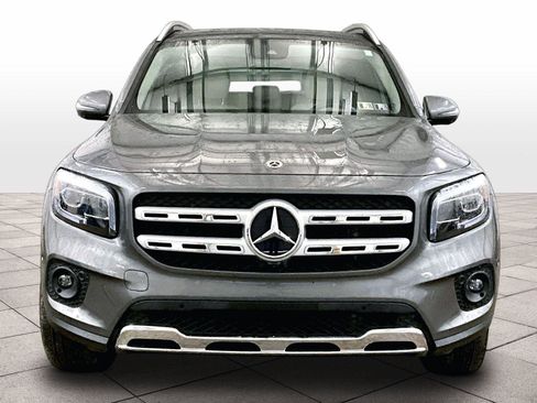 Used 2022 Mercedes-Benz GLB 250 4MATIC image 3