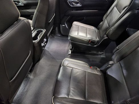 Used 2023 GMC Yukon XL SLT AWD/4WD image 52