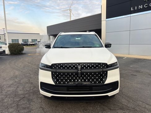 New 2026 Lincoln Navigator L Black Label image 2