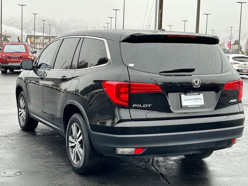 Used 2017 Honda Pilot EX image 3