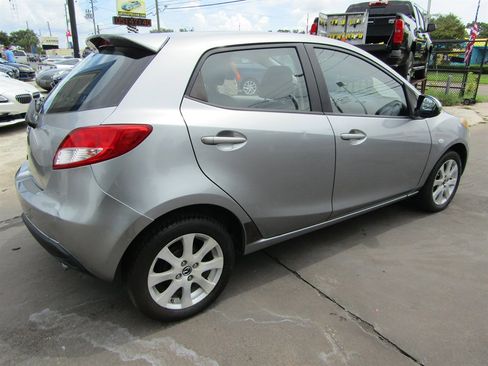 Used 2013 MAZDA MAZDA2 Touring image 4
