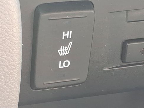 Used 2017 Honda Pilot Touring image 8