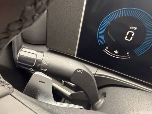 Used 2024 Hyundai Santa Fe SE image 13