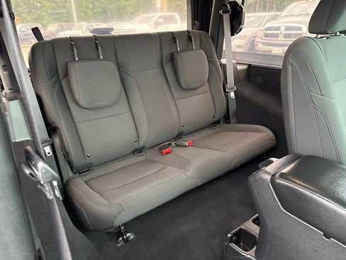 Used 2021 Jeep Wrangler Sport AWD/4WD image 20