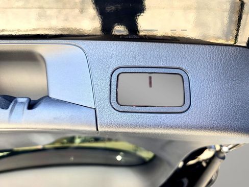 Used 2023 Mercedes-Benz GLB 35 AMG AMG GLB 250 4MATIC w/ Parking Assistance Package image 66