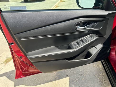 Used 2025 Honda Accord Sport image 11