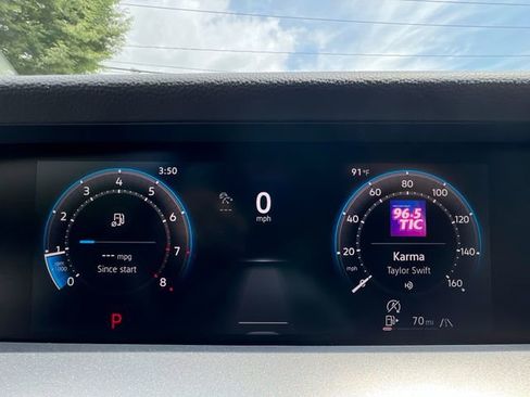 New 2025 Volkswagen Tiguan S image 15