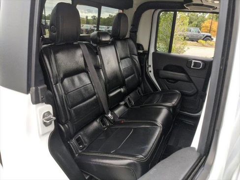 Certified 2022 Jeep Gladiator Overland w/ Popular Equipment Package image 41