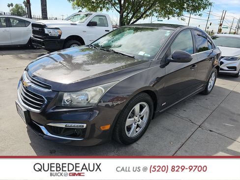 Used 2016 Chevrolet Cruze LT w/ Sun And Sound Package image 4