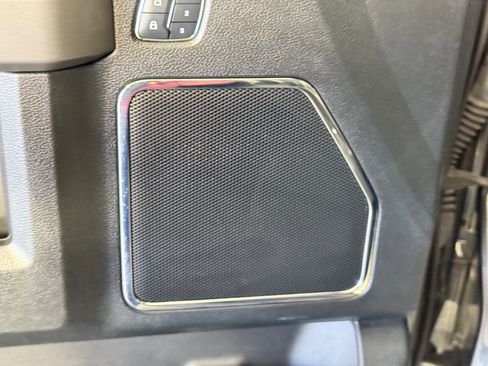 Used 2018 Ford F150 Platinum w/ Equipment Group 701A Luxury image 17