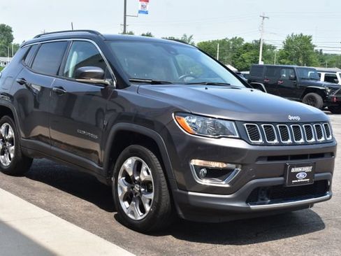 Used 2021 Jeep Compass Limited w/ Sun and Sound Group AWD/4WD image 13