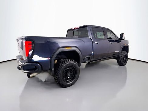 Used 2024 GMC Sierra 2500 AT4 w/ AT4 Premium Plus Package AWD/4WD image 7