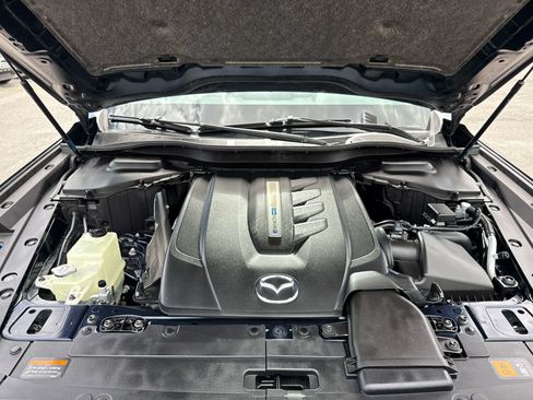 Used 2025 MAZDA CX-90 Plug-In Hybrid w/ Preferred AWD/4WD image 8