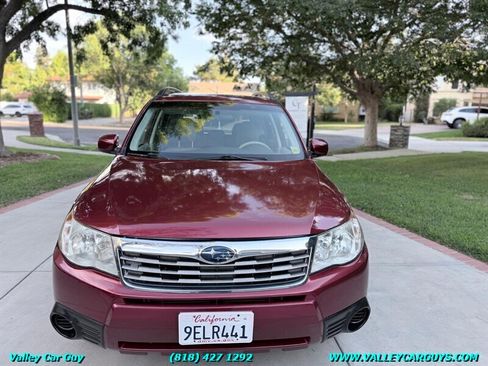 Used 2010 Subaru Forester 2.5X Premium AWD/4WD image 2
