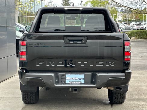 Used 2024 Nissan Frontier SV w/ Hardbody Edition image 4
