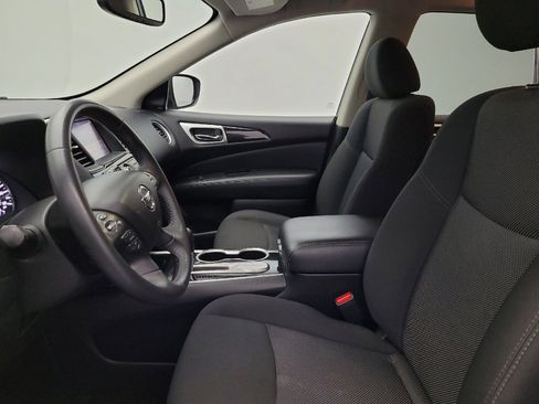 Used 2020 Nissan Pathfinder SV image 17