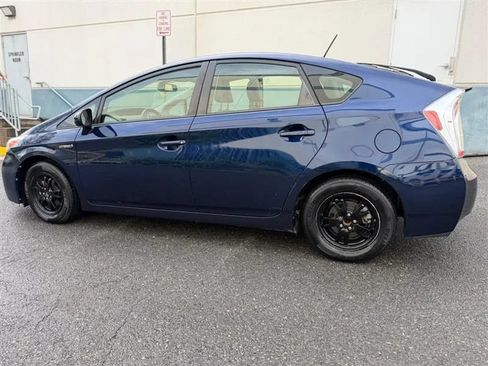 Used 2015 Toyota Prius Persona Series FWD image 9
