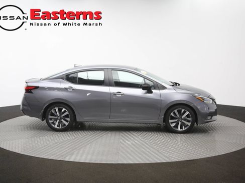 Used 2021 Nissan Versa SR FWD image 44