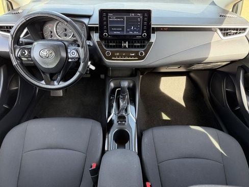Certified 2022 Toyota Corolla LE image 11