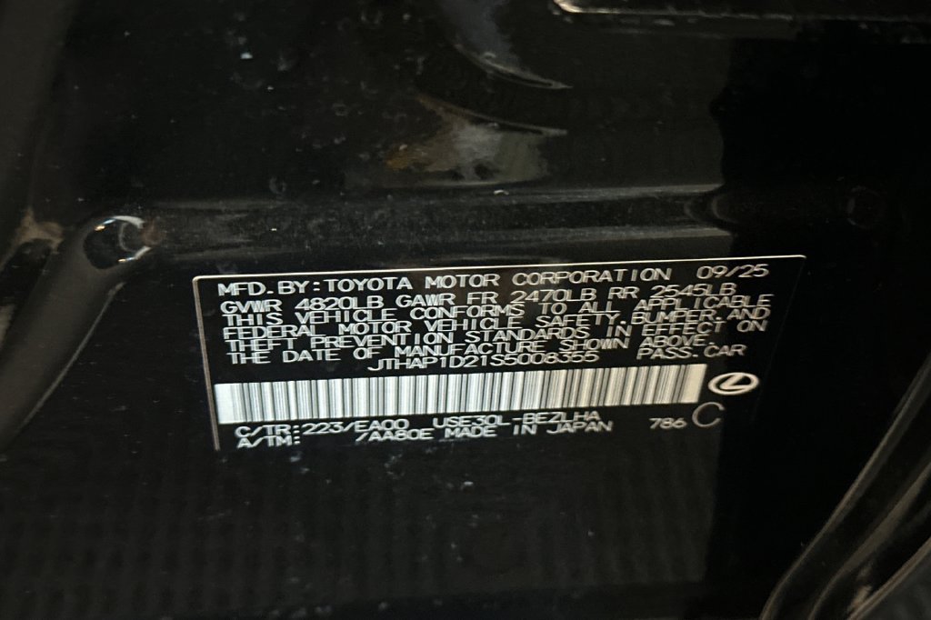 Used 2025 Lexus IS 500 RWD image 28