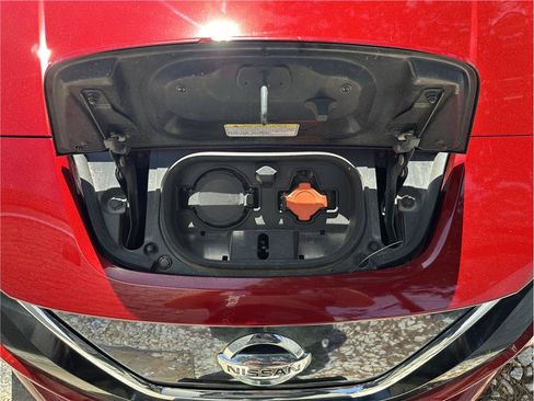 Used 2019 Nissan Leaf SV w/ SV All Weather Package FWD image 27