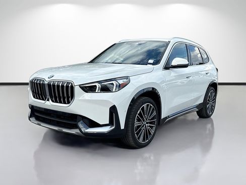 Used 2025 BMW X1 xDrive28i w/ Technology Package AWD/4WD image 7