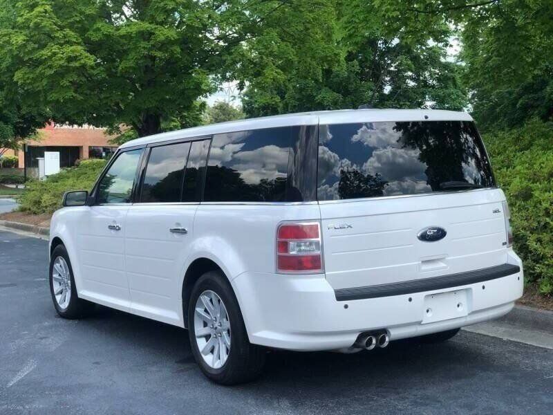 Used 2010 Ford Flex SEL AWD/4WD image 7