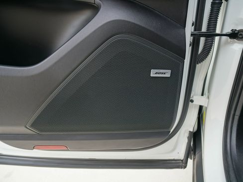 Used 2020 Porsche Cayenne image 40