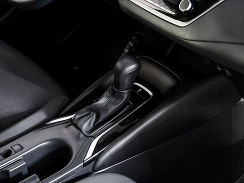 Used 2025 Toyota Corolla LE FWD image 20