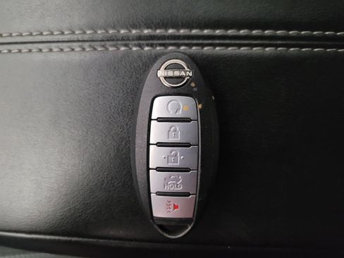 Used 2025 Nissan Altima 2.5 SV FWD image 33