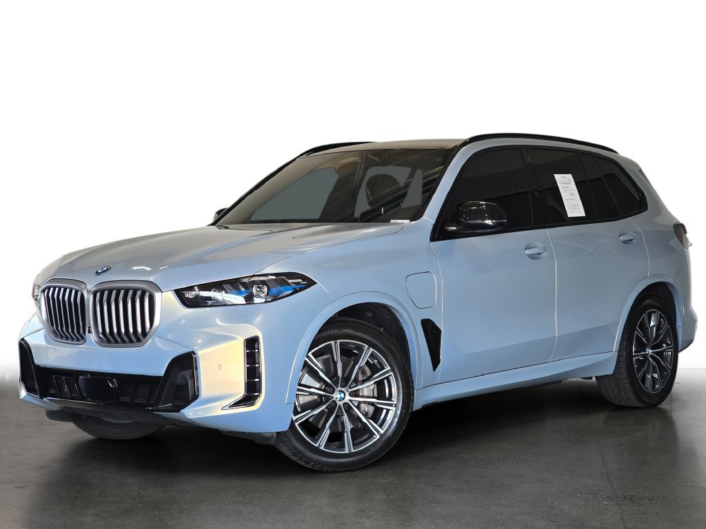 Used 2026 BMW X5 xDrive50e w/ M Sport Package AWD/4WD image 1