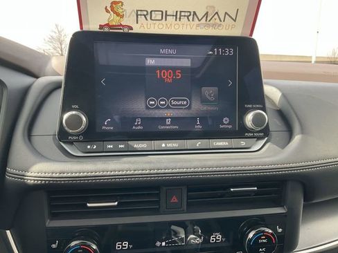 Certified 2023 Nissan Rogue SV w/ SV Premium B Package image 15