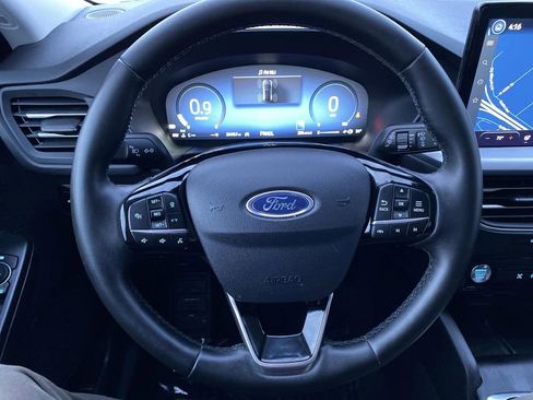 Certified 2025 Ford Escape Platinum image 20