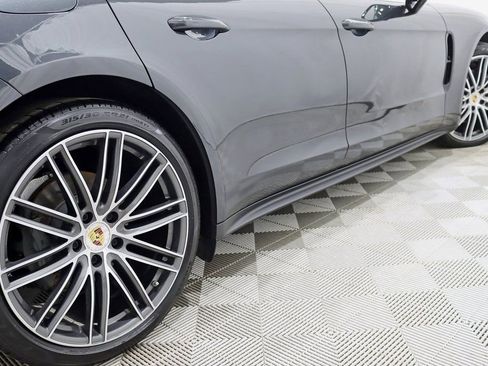 Used 2017 Porsche Panamera 4S image 12