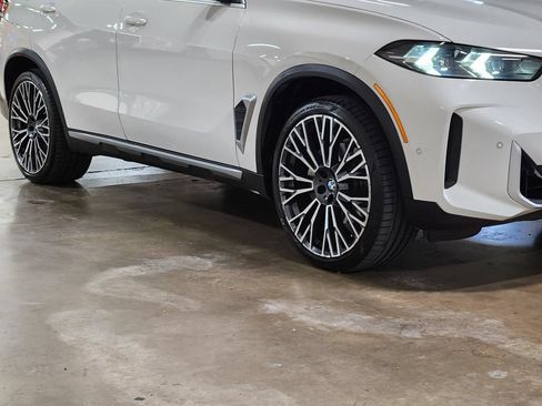 Used 2024 BMW X5 sDrive40i w/ Parking Assistance Package RWD image 16