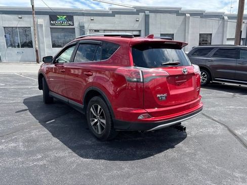 Used 2017 Toyota RAV4 XLE AWD/4WD image 6