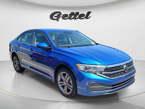 Used 2022 Volkswagen Jetta SE FWD image 3