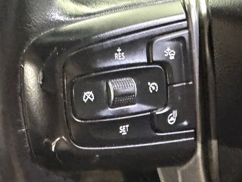 Used 2020 GMC Sierra 1500 Denali w/ Denali Ultimate Package AWD/4WD image 6