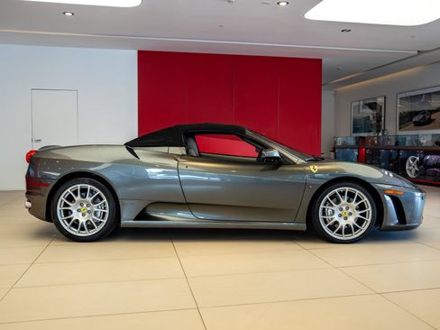 Used 2005 Ferrari F430 Spider RWD image 31