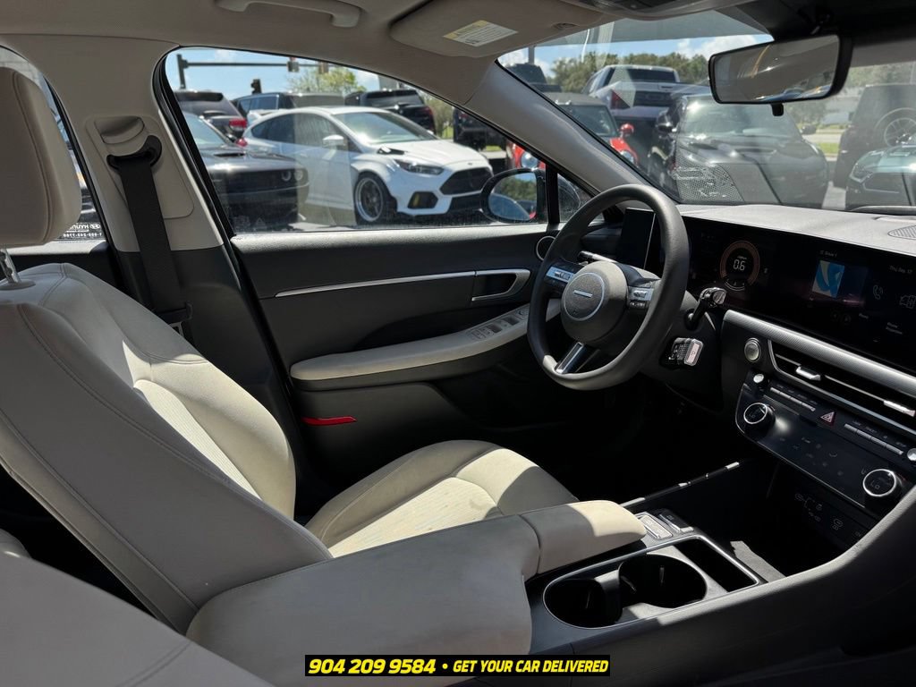 Used 2025 Hyundai Sonata SEL FWD image 26