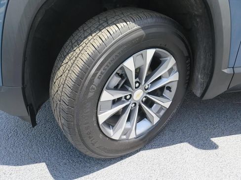 Used 2025 Chevrolet Equinox LT w/ Convenience Package II FWD image 18