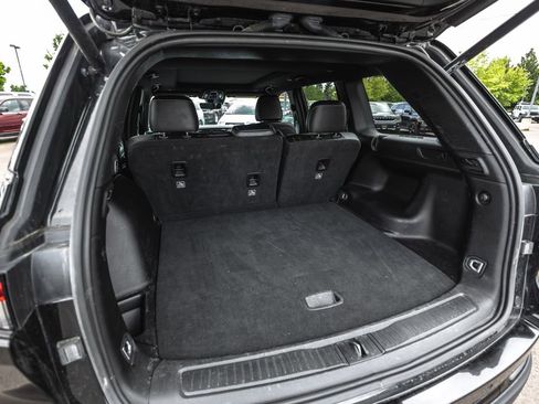 Used 2024 Jeep Grand Cherokee Limited w/ Luxury Tech Group II AWD/4WD image 33