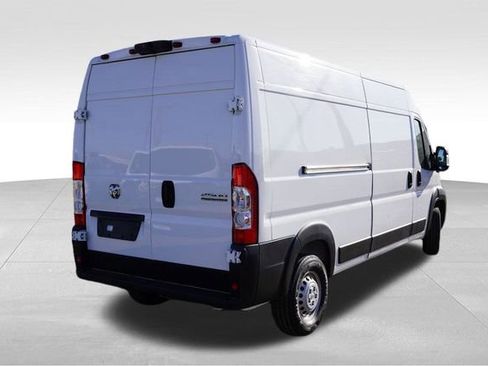 Used 2025 RAM ProMaster 2500 w/ Convenience Group image 5
